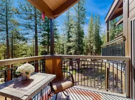 Great condo with a full kitchen & Northstar amenities - close to skiing