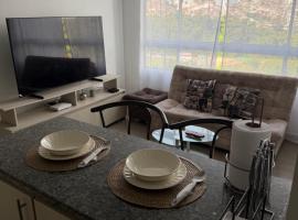 Apartamento RUTA TERMALES Y NEVADOS, hotel di Manizales