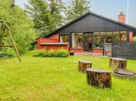 6 person holiday home in Ulfborg-By Traum