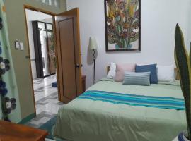 Solmana Suites, hotel in Sampong