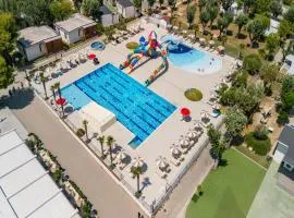 Mobile Home im Ferienpark in Cologna Spiaggia