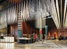 बर्लिन में, होटल Pullman Berlin Schweizerhof