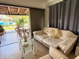 Casa con terraza frente alberca