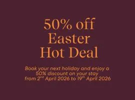 Cloud Nine, 18 Wynne Cres - heated pool, waterviews, beach