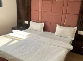 Villa 37, Hotel in Dhamni