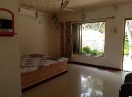 Holiday Home Beach Resort And Aquatic Sports In Tarkarli