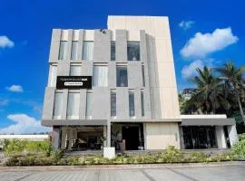 Super Townhouse Oak T. Narasipura Road Formerly Hotel Nishara
