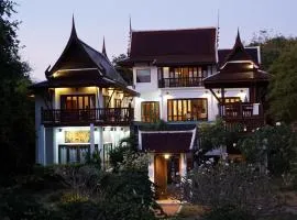 Authentic & Spacious Thai Villa 6BR Private Pool Sea View Sleeps 14