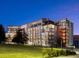 GINO Seaside Tbilisi, Trademark Collection by Wyndham, מלון בטביליסי סיטי