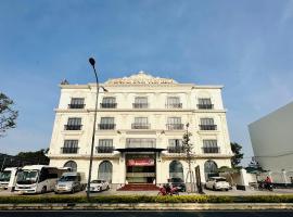 Tín Hoà Hotel โรงแรมในSoc Trang