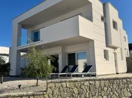 Villa ELKO