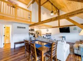 NEW! Historic post and beam in-town Moosehead Lake