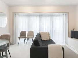 Modern & Functional Apartment near Beach