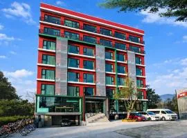 WE Valley Hotel