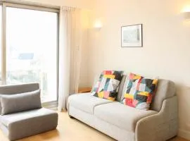 Renovated studio with quiet balcony