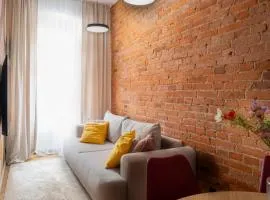 Comfy Modern Apart in Old Town Parking ProperUNIT