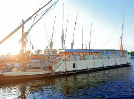 Saray El Nil Dahabiya