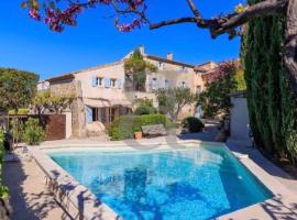 La Bastide des Dentelles, hotel di Roaix