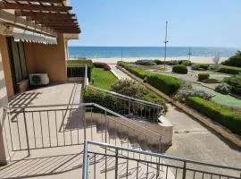 Apartment B022 with a large terrace and direct access to the sea