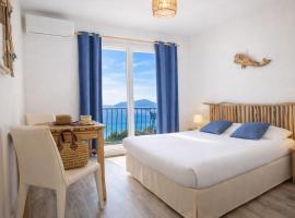 Hôtel Almanarre Plage - Hôtel Eco-Responsable face à la mer, hotel a Hyères