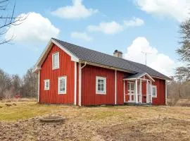 1 Bedroom Beautiful Home In Svinaberga