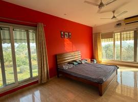Haven Farm Stay , Pool , Cricket , 3BR , NCR โรงแรมในSohna