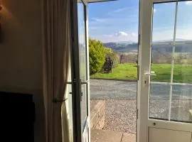 3 Bed in Conwy oc-tygos