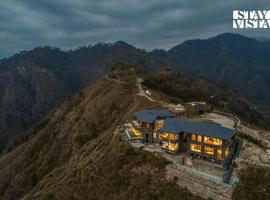 StayVista at Mana with Pool, Mountain View, hotel a Bijni