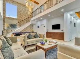 Alaya Stays Ratikara Ullaas 2-BHK with Private Pool, Lounge Space, Pool table & Lawn