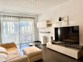 Sliema 1BDR Apartment with Pool Access and off Seafront