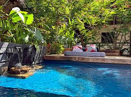 Bungalow du Lagon, hotel a Ambaro