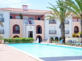 Blue Horizon, Praia del Rey apartment B9