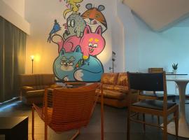 De Buitenmuur - Vintage Suite & Bohemian Loft, elk met Privé-ingang en Jacuzzi, hotel a Turnhout