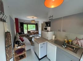 Au Bout du Monde - Dinant, hotell i Waulsort