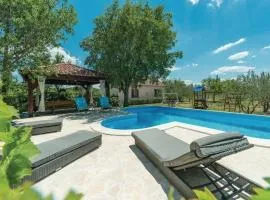 House Back to nature