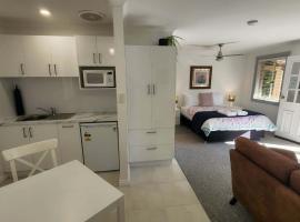 Riesling Trail & Clare Valley Cottages, hotel di Clare