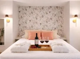 Abril 56 Villa&Suites