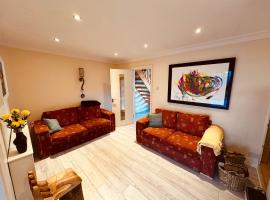 Tralee Town 3 Bedroom House with Parking, hotel v destinácii Tralee