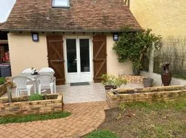 Charmant studio avec terrasse à Chenou, 20 m²