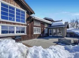 Nice Home In Beitostølen With Wifi