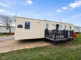 Superb 8 Berth Caravan At Sand Le Mere Holiday Park, Yorkshire Ref 71003I