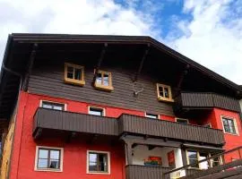 Chalet-Apartment für 9 bis 10 Personen zentral & ruhig 2 Min zur Galzigbahn Sankt Anton