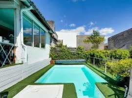 Family house with pool