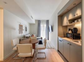 Leon by Zoia Living, готель у Піреї