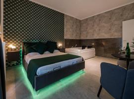 Luxury Jacuzzi Suites Rome - You Rhome, hotel a Roma