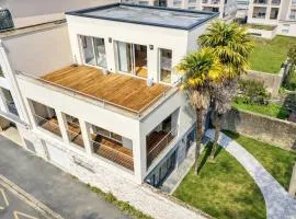 Maison Alta - BIG House en ville - Rooftop, Garage, Jardin et Barbecue