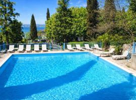 Hotel Broglia, отель в Сирмионе