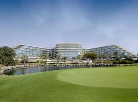 JA Lake View Hotel, Dubai, hotel en Dubái