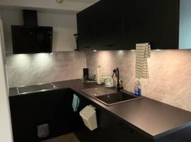 Quiet Modern Apartment, hotel i Kirchehrenbach