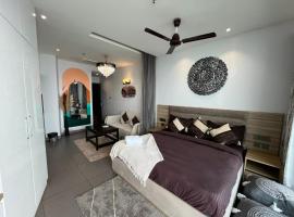 Hotel Nova Suites - Luxurious Stay In Noida, hotel em Noida
